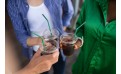 Copos de rPET: vantagens do plástico reciclado para bebidas frias