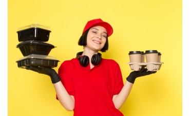 Envases de plástico para hostelería, alimentación y delivery: guía completa de usos y ventajas