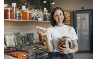 Cómo organizar el almacén de envases de un restaurante pequeño